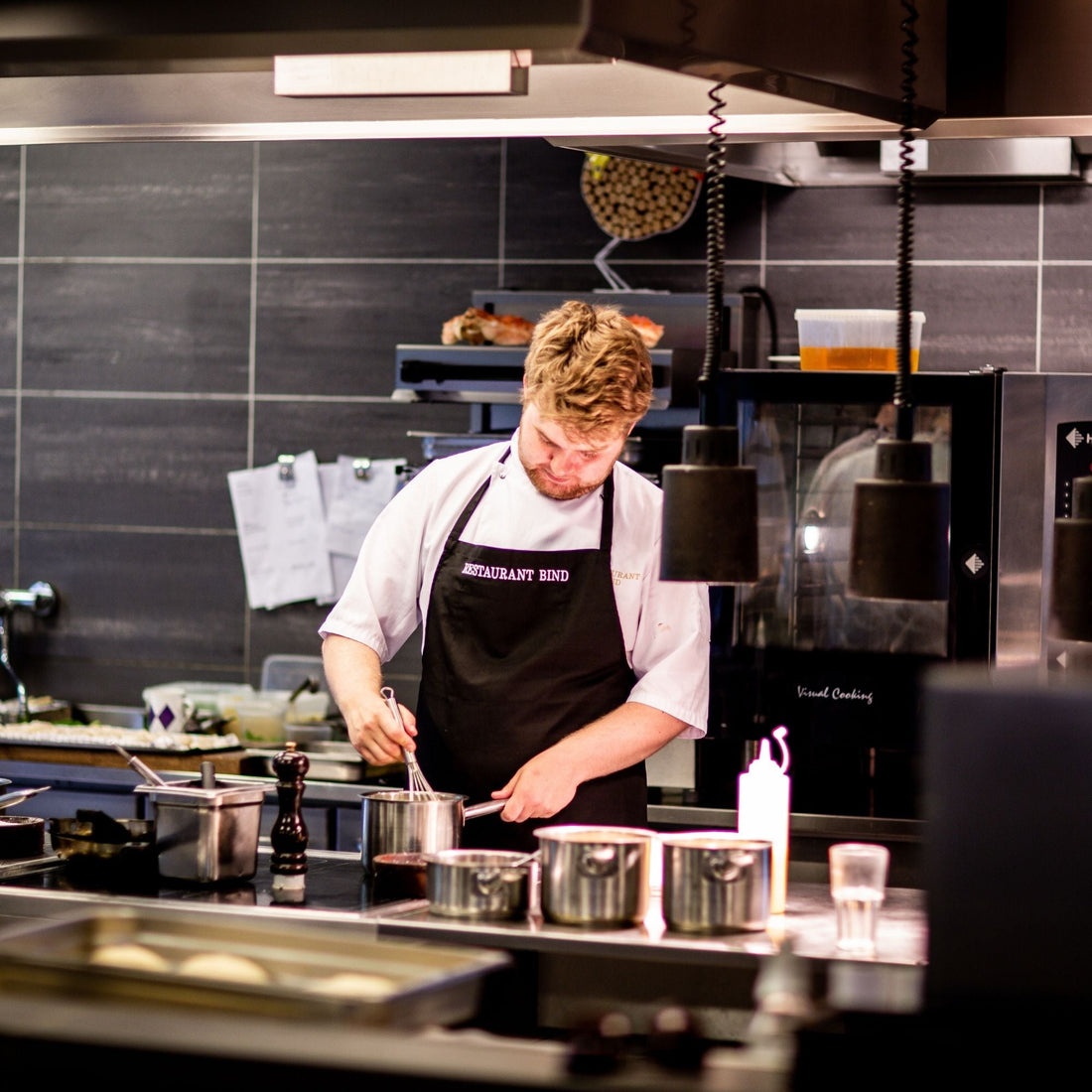 Diferencia Kitchen Lab: Asesoría integral en equipamiento para cocinas profesionales